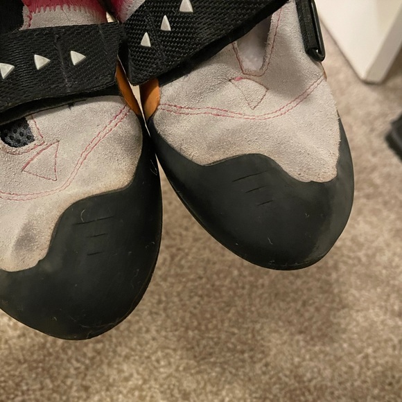 Scarpa Multicolor Athletic Shoes - Picture 6 of 10